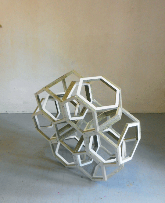 {Sans titre (rétrofuturisme) White Session}, 2013