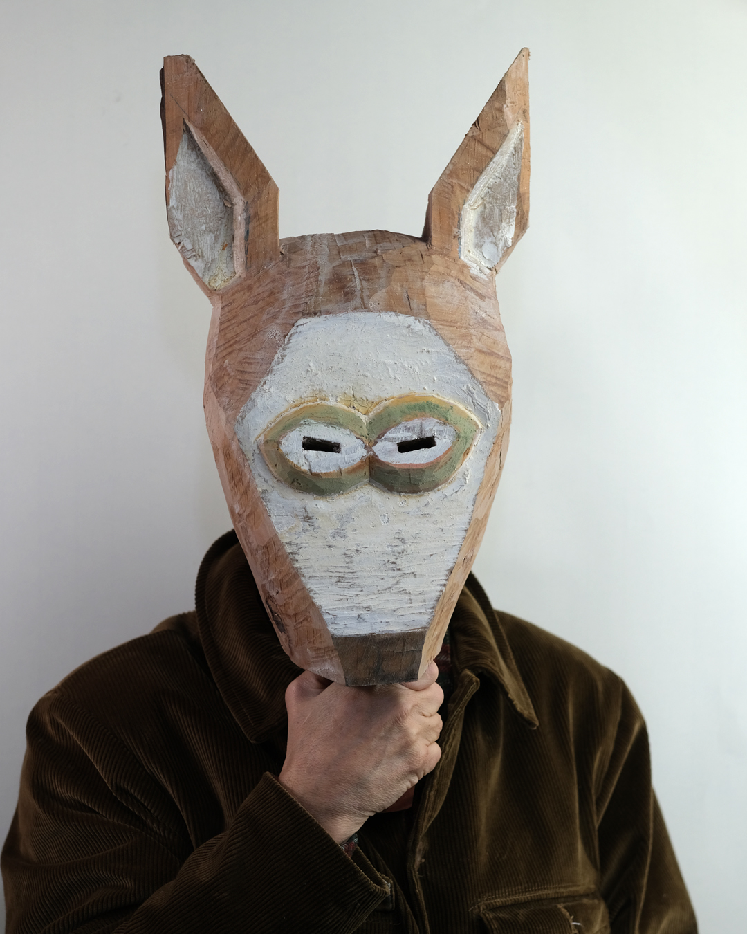 {Masque aux yeux verts}, 2021