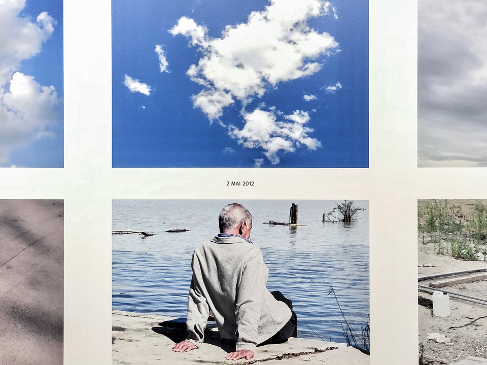 Vue de l'exposition de Pierre-Lin Renié, Sous le ciel. Photographies 2004-2024, Vieille Église, Mérignac, 2025