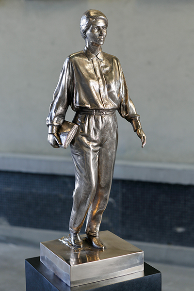 {Rosa Luxemburg,} 2015