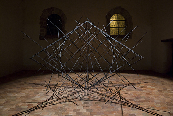 Vue de l'exposition Paysages empruntés, La Chapelle des Calvairiennes, Mayenne 