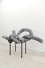 {Un long nœud de trompes (partie IV)}, 2013