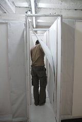 Vue de l'exposition entre, Lavitrine (lac&s), Limoges, 2011