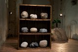 {Collection de fausses pierres}, 2017-2018