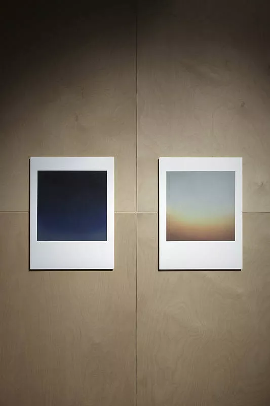 {Diffuse noir-indigo} et {Diffuse gris-bleu-jaune-orangé}, 2014