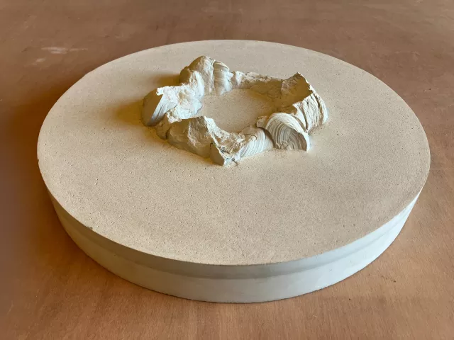⌀ 34 cm et 7 cm de hauteur