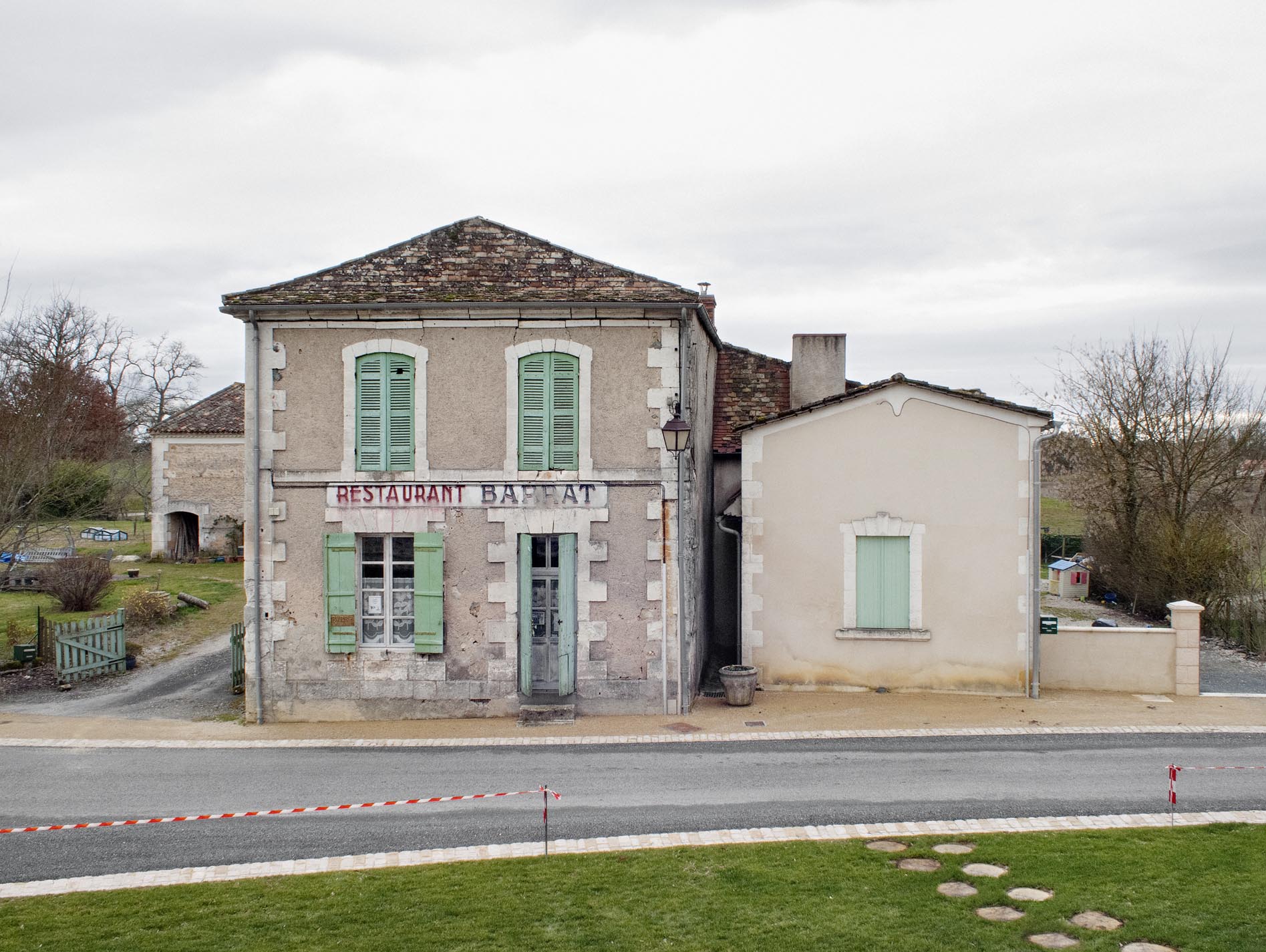 {Sans titre 23}