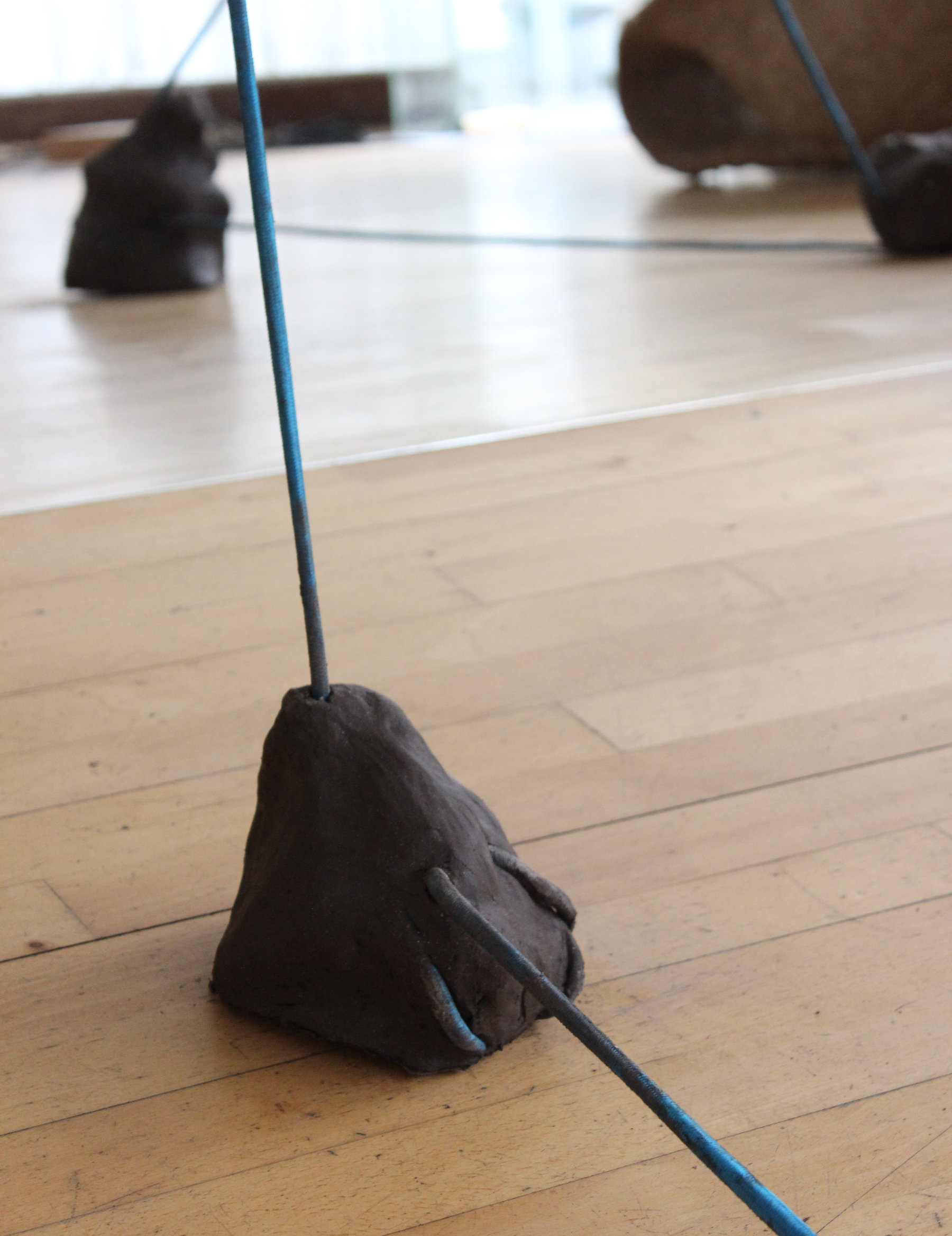 {Tourner la tête à l'inertie}, détail, 2018