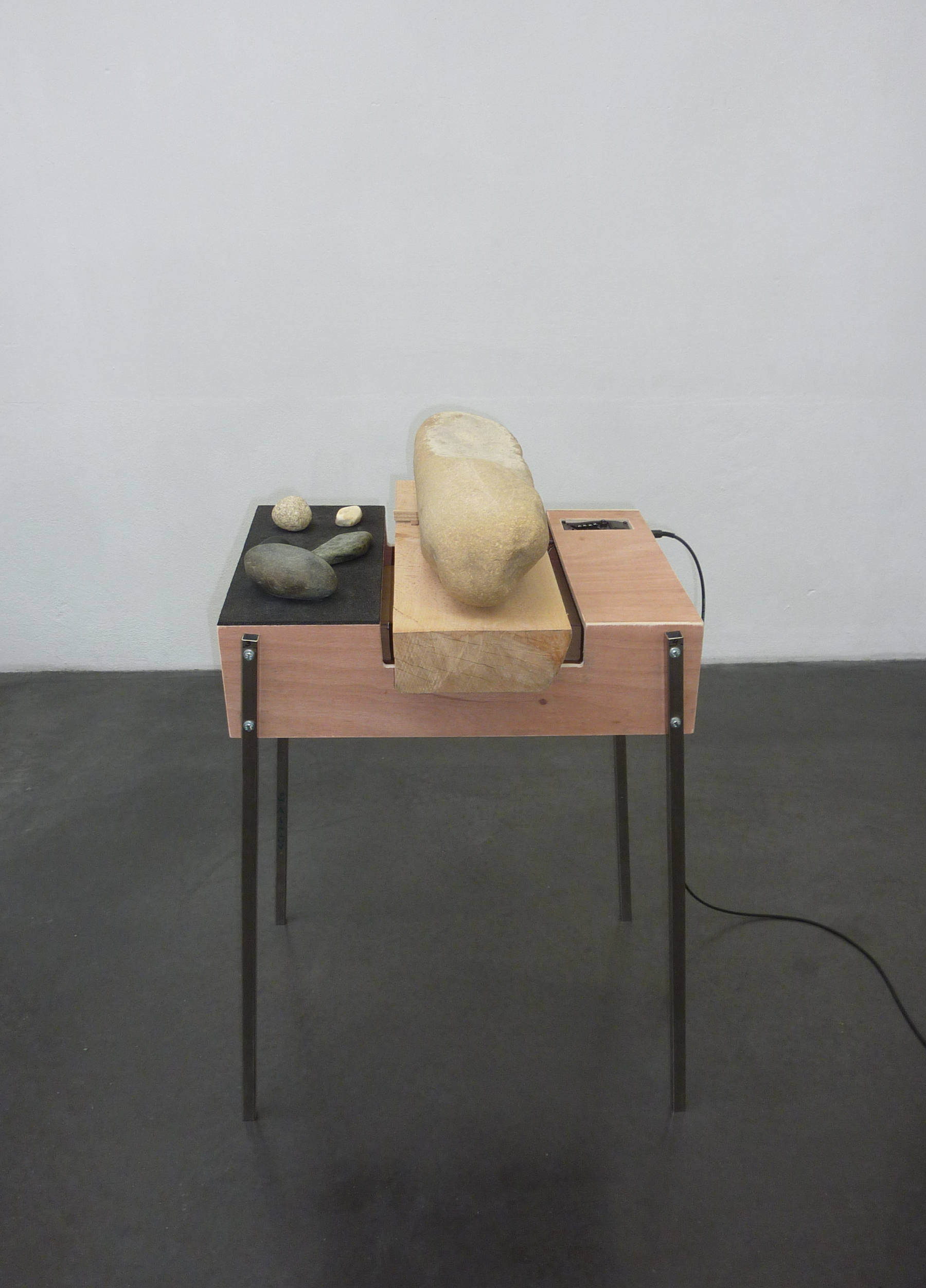 {Mouvement lithique}, 2018