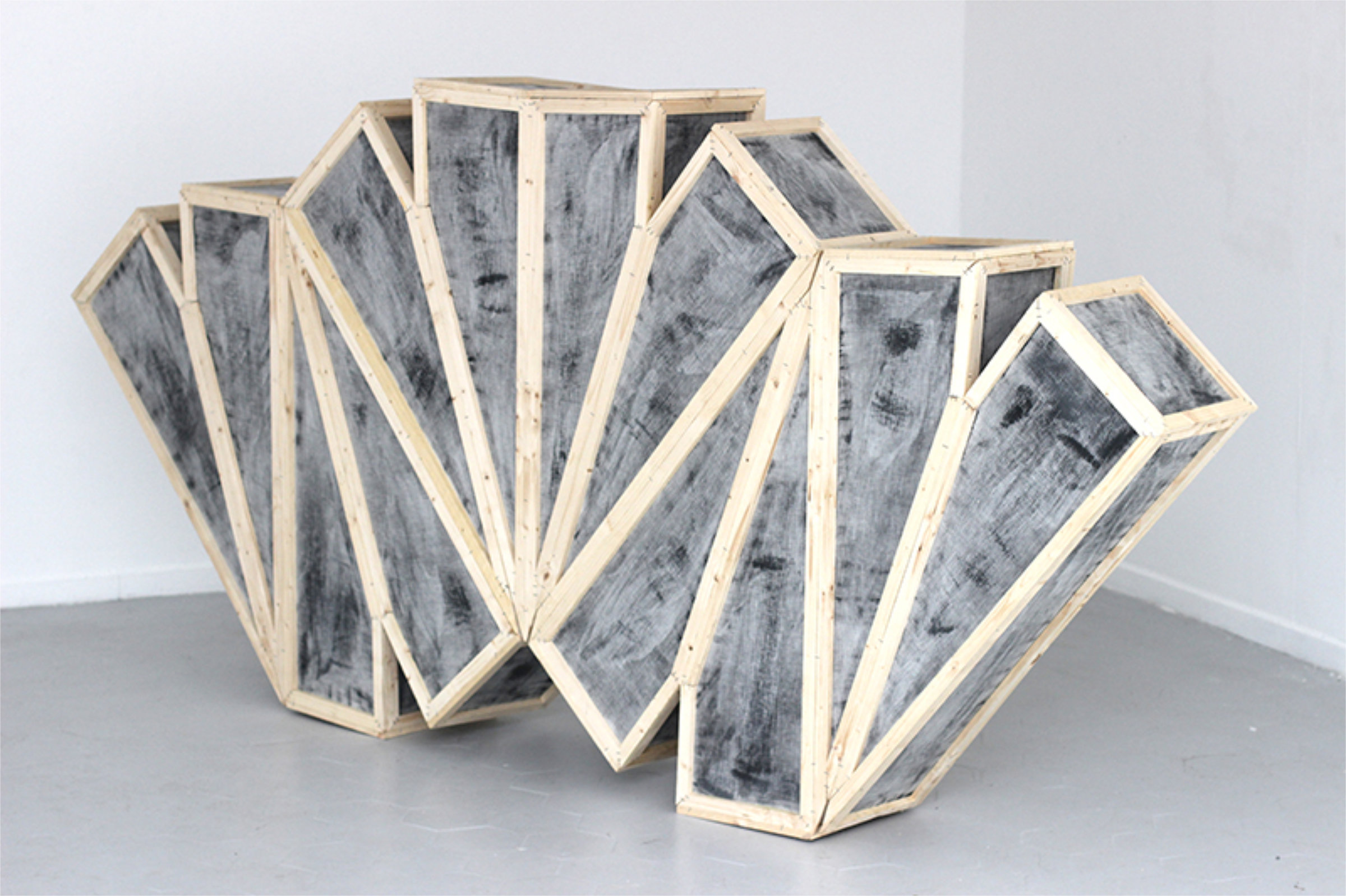 {Prismatique d'après Raphael Zarka}, 2015
