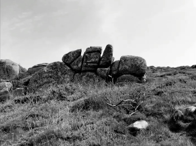{Cailloux ou le chant de la vieille roche}, 2024