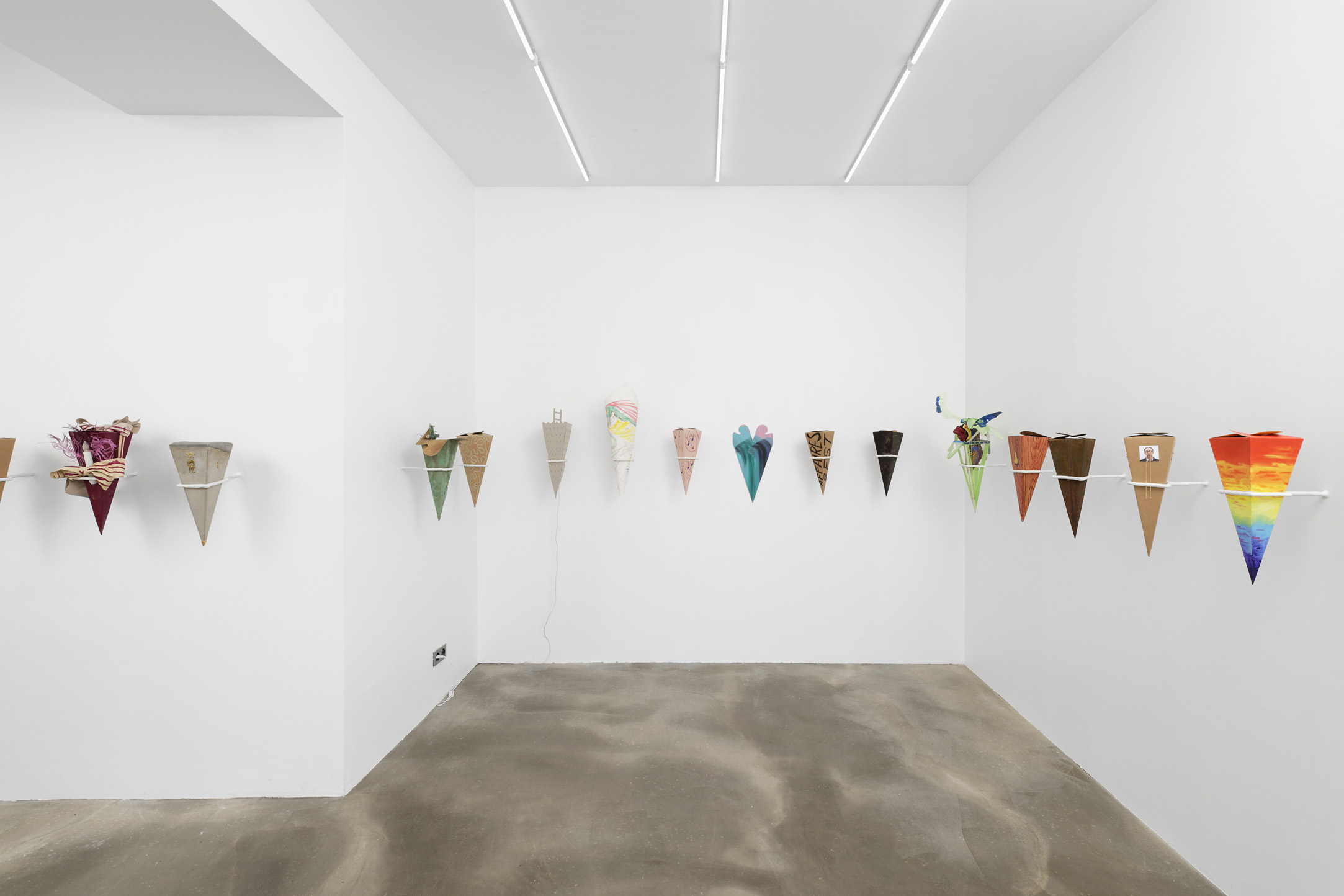 Exposition For some bags under the eyes, Galerie Sans Titre, Paris, 2021 Commissariat : Romain Sarrot Avec Aysha E Arar, Pauline Beaudemont, Bianca Bondi, Robert Brambora, Apollinaria Broche, Clémentine Bruno, Lauren Coullard, Zuzanna Czebatul, Tatiana Defraine, Basile Ghosn, Antoine Grulier, Agata Ingarden, Matthieu Haberard, Jacent, Haley Josephs, Maximilian Kirmse, James Lewis, Lucile Littot, Sarah Margnetti, Hubert Marot, Josep Maynou, Nicolas Momein, Jonathan Monk, Edouard NG, Tanja Nis-Hansen, Johanna Odersky, Hamish Pearch, Barbara Prenka, Alexandre Silberstein, Gaia Vincensini, Romain Vicari