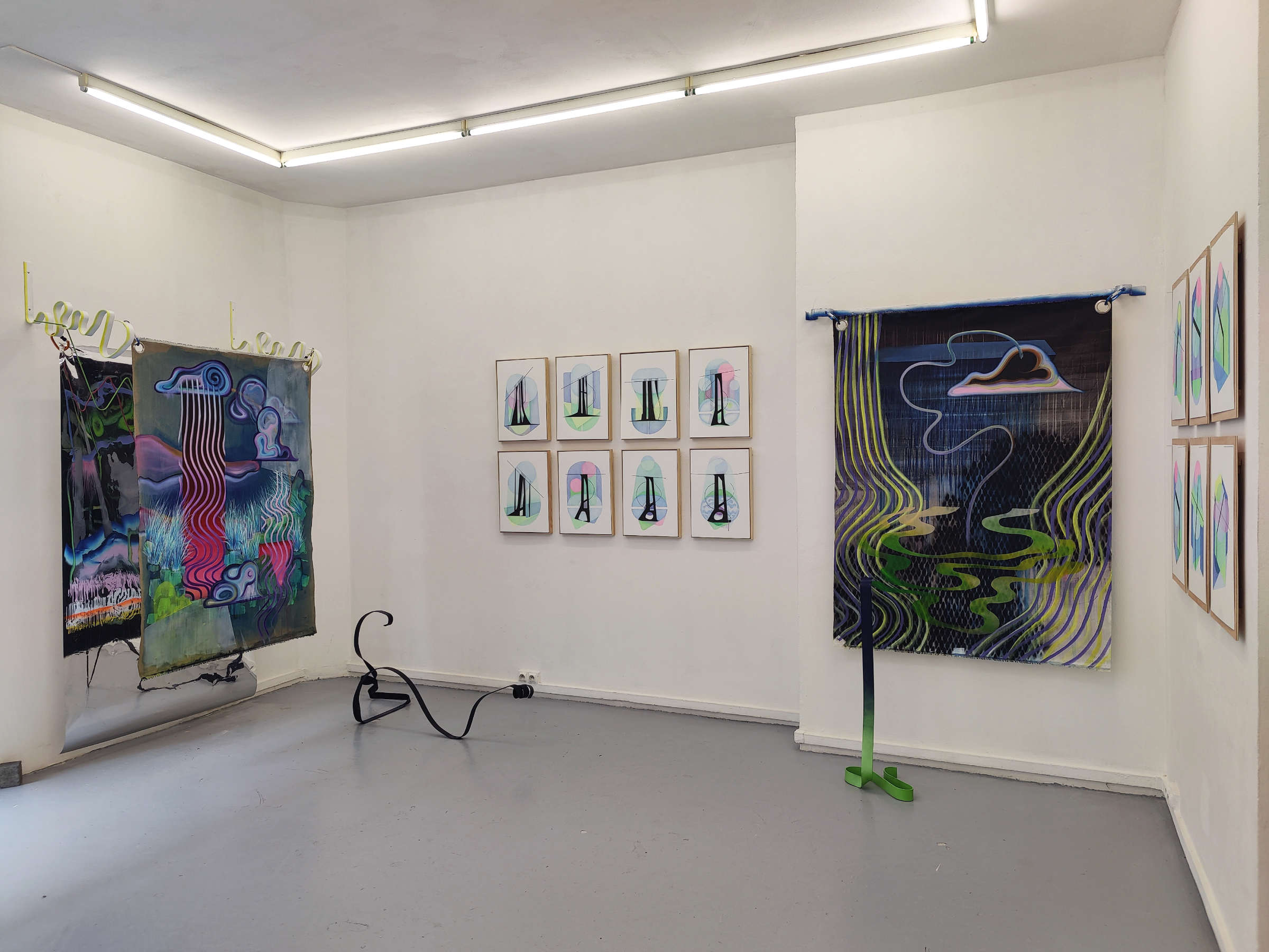 Vue de l'exposition Slow Light (2023), galerie Plateforme, Paris, en duo avec Anne de Nanteuil
