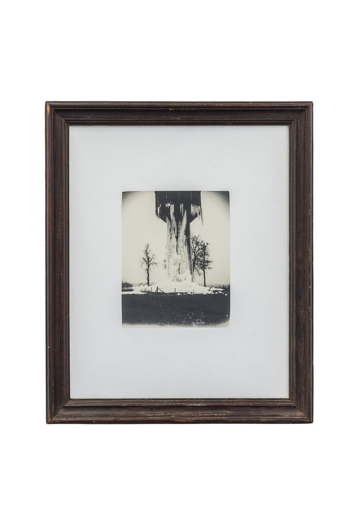 {Château d'eau pris dans la glace, hiver 1942}, André Lecoq.