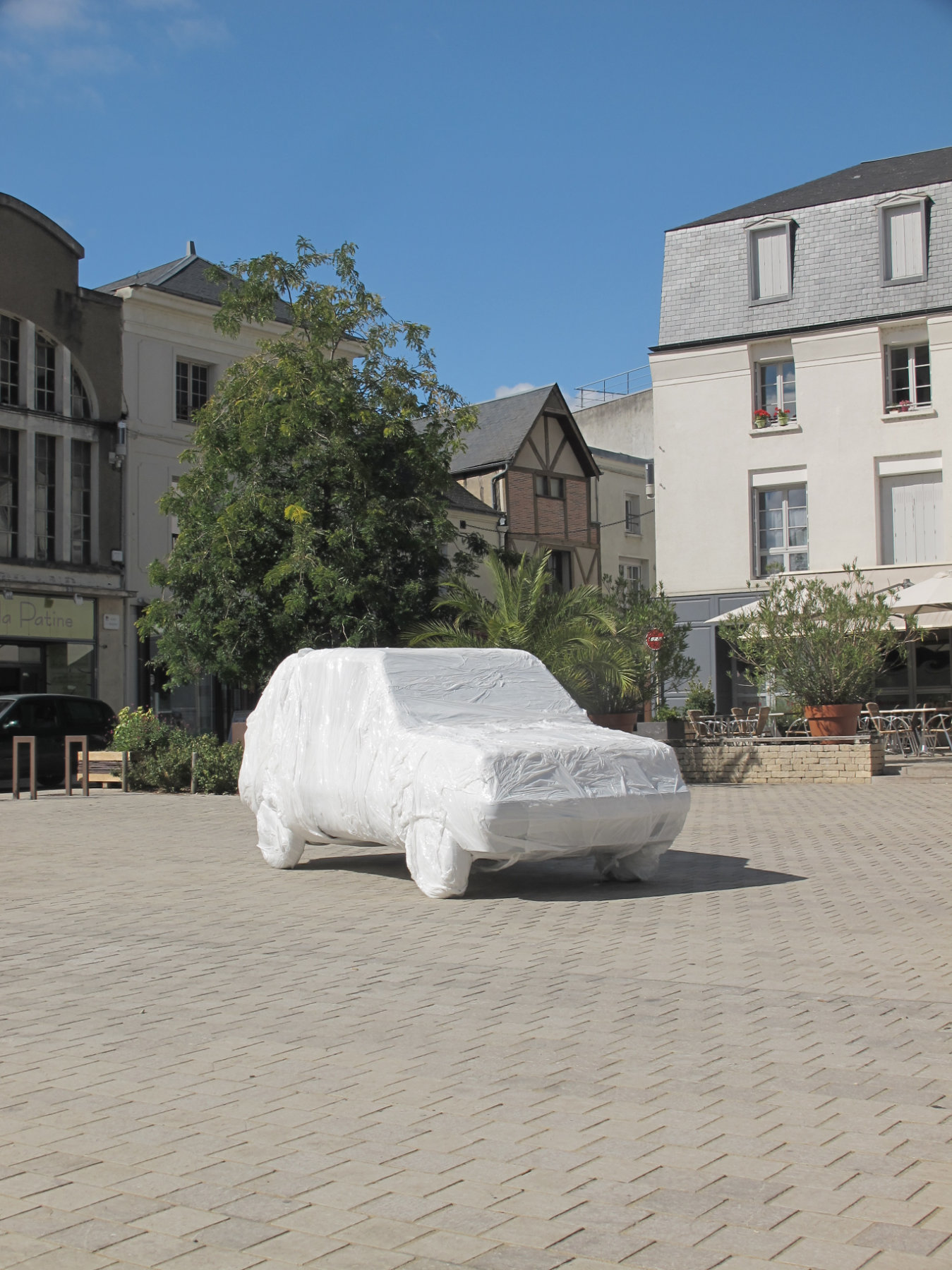 {The White Car}