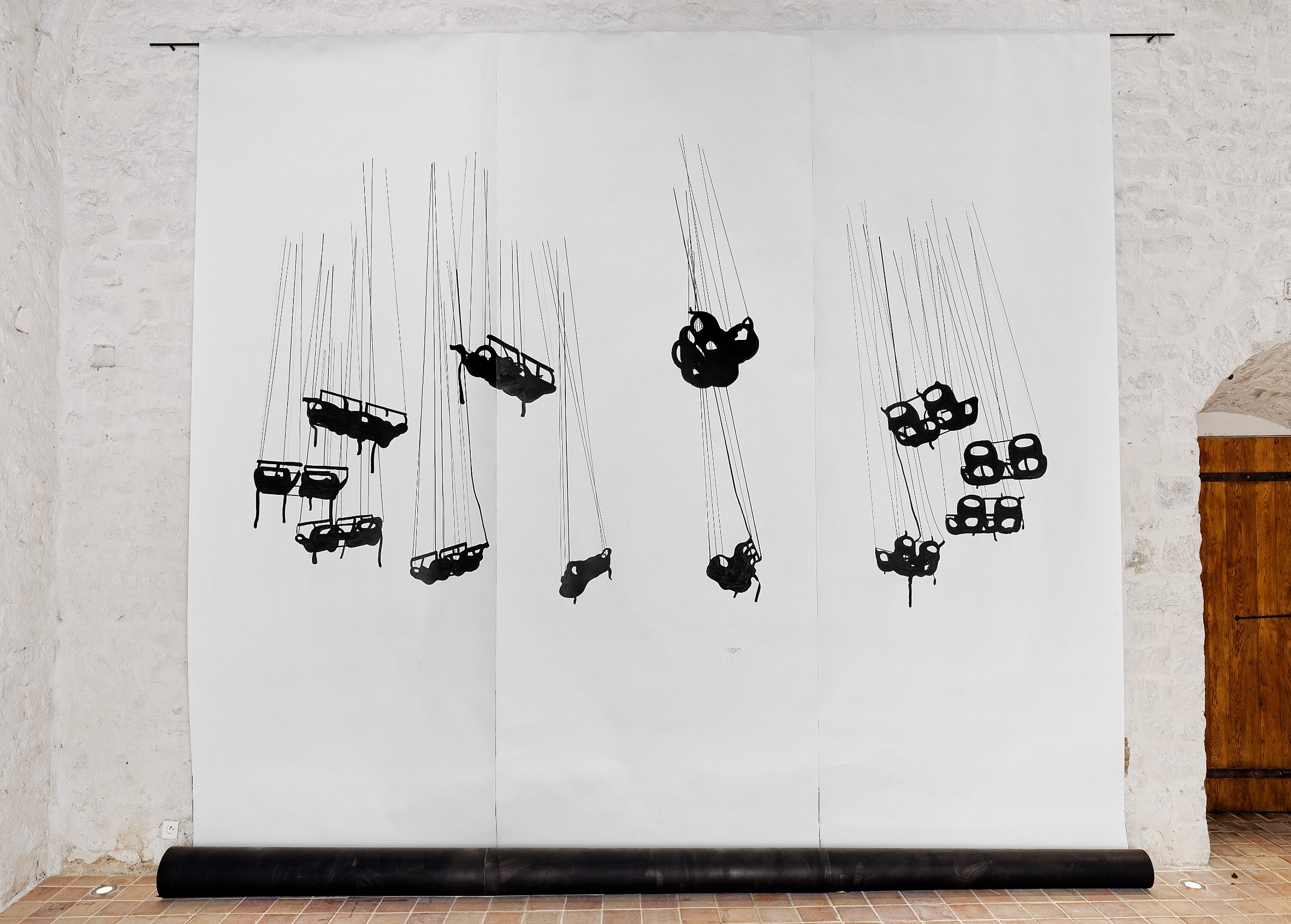 {Chaises volantes,} 2014