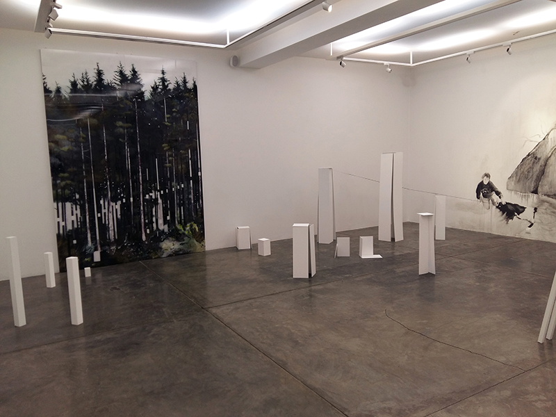 Vue de l'exposition {{The opposite balance}}