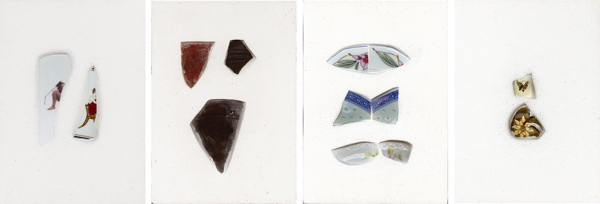 {Débris d'objets en céramique,} 2004