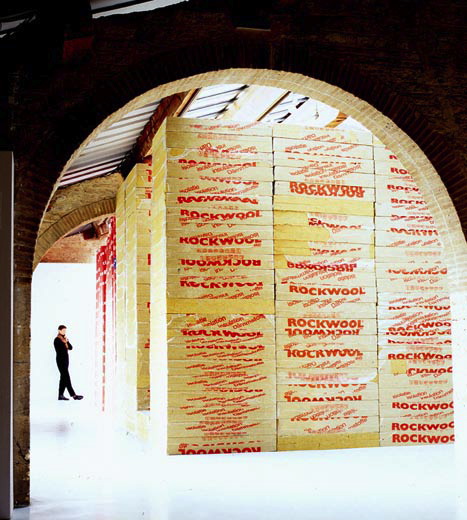 {Ermitage,} 2000