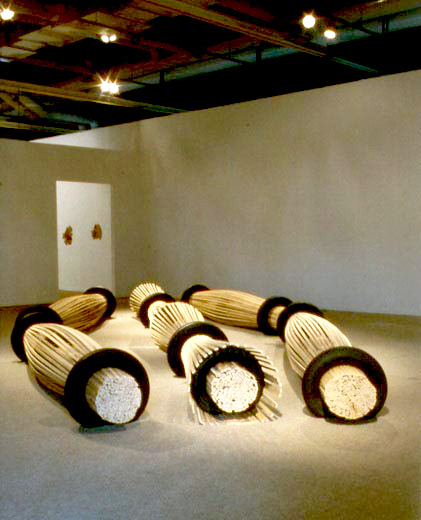 {6 colonnes,} 1984