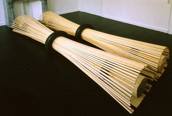 {2 colonnes 84,} 1987
