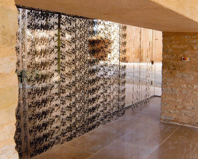 {La pierre de Crayssac,} 2003