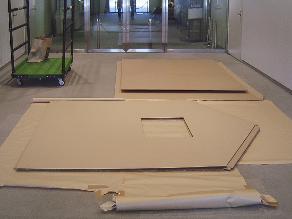Vue du montage de l'exposition