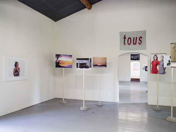 Vue de l'exposition {{Tous}}, été 2015