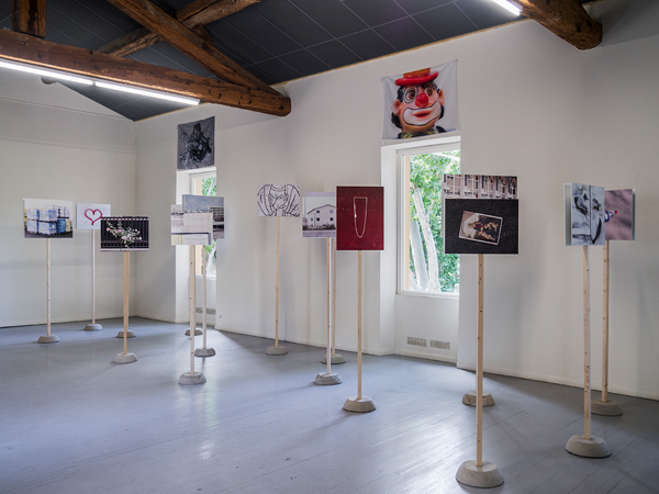 Vue de l'exposition {{Tous}}, été 2015