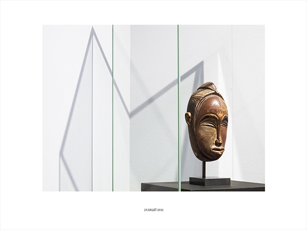 {Vitrine (avec masque Kongo), Vienne, 23 juillet 2011}