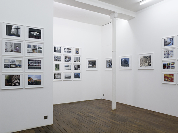 Vue de l'exposition Long-Term Observation, 2010