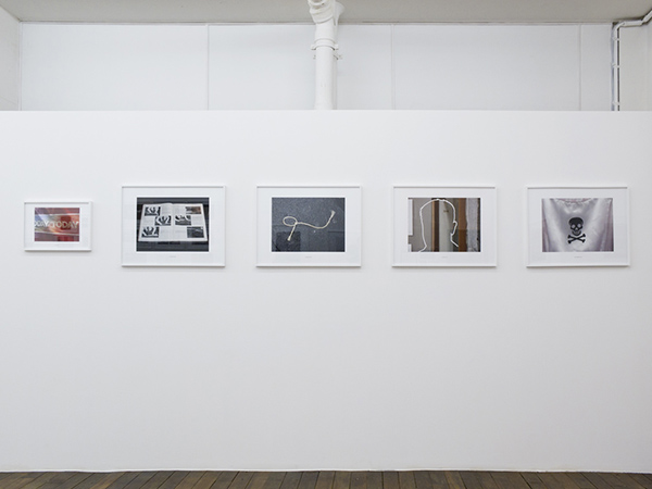 Vue de l'exposition Long-Term Observation, 2010