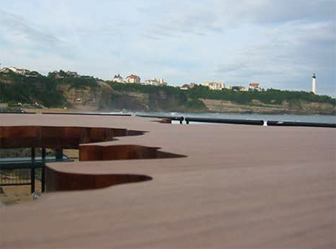 {Table limite,} 2007 (détail)