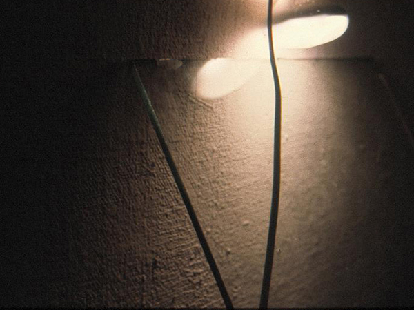 {Plaque de verre ne pouvant plus échapper à son destin}, 1990 (détail)