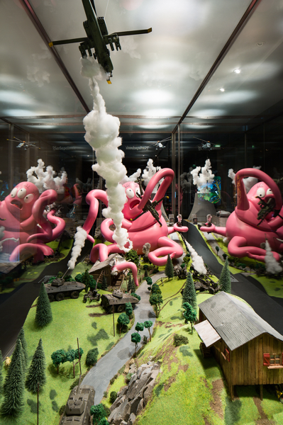 {Barbapatomic,} 2013
