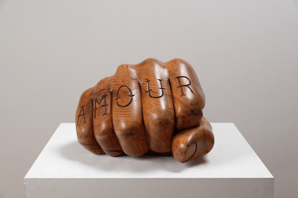 {Le poing,} 2012