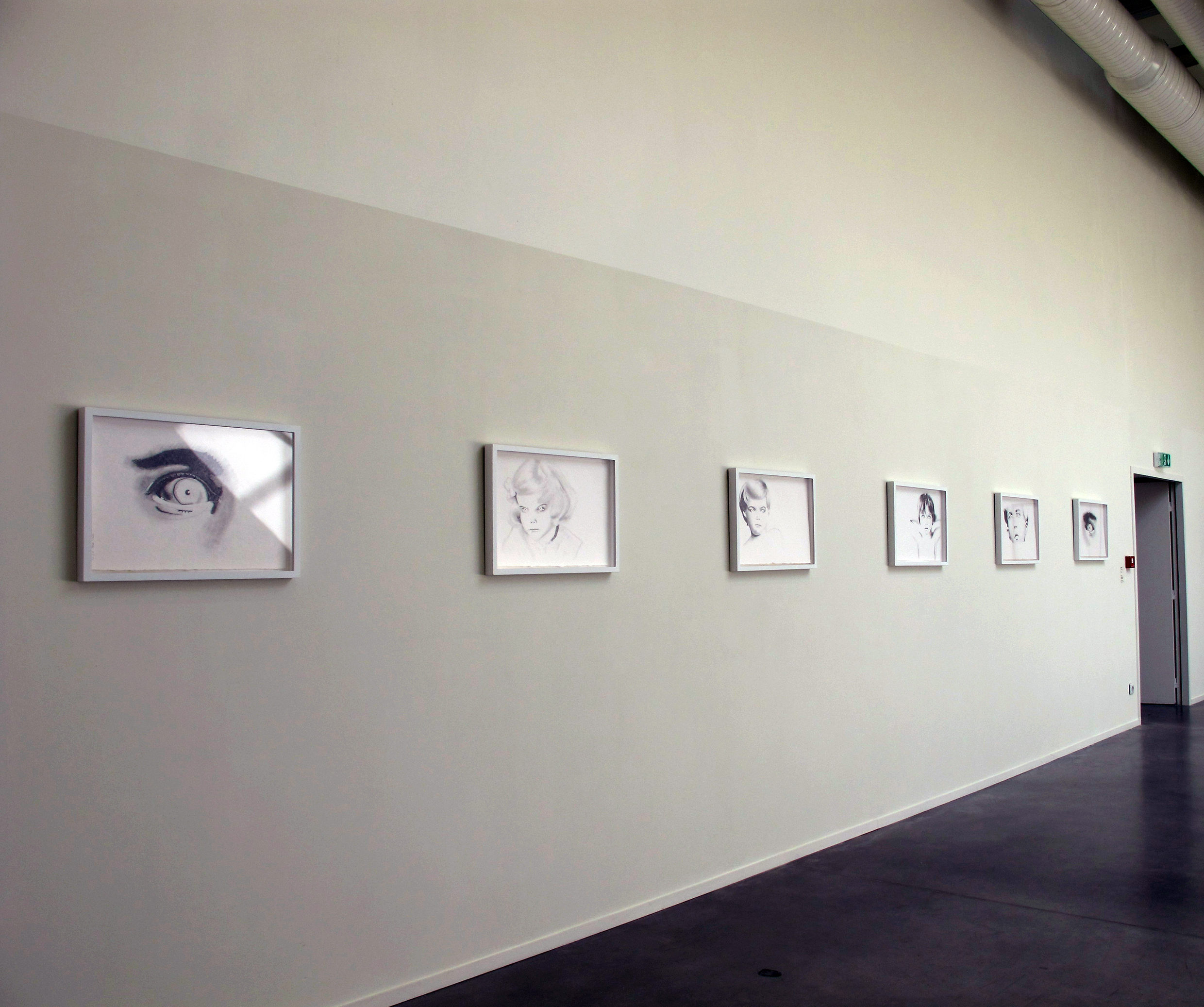 Vue de l'exposition Global Sessions #2, Frac Poitou-Charentes, 2012