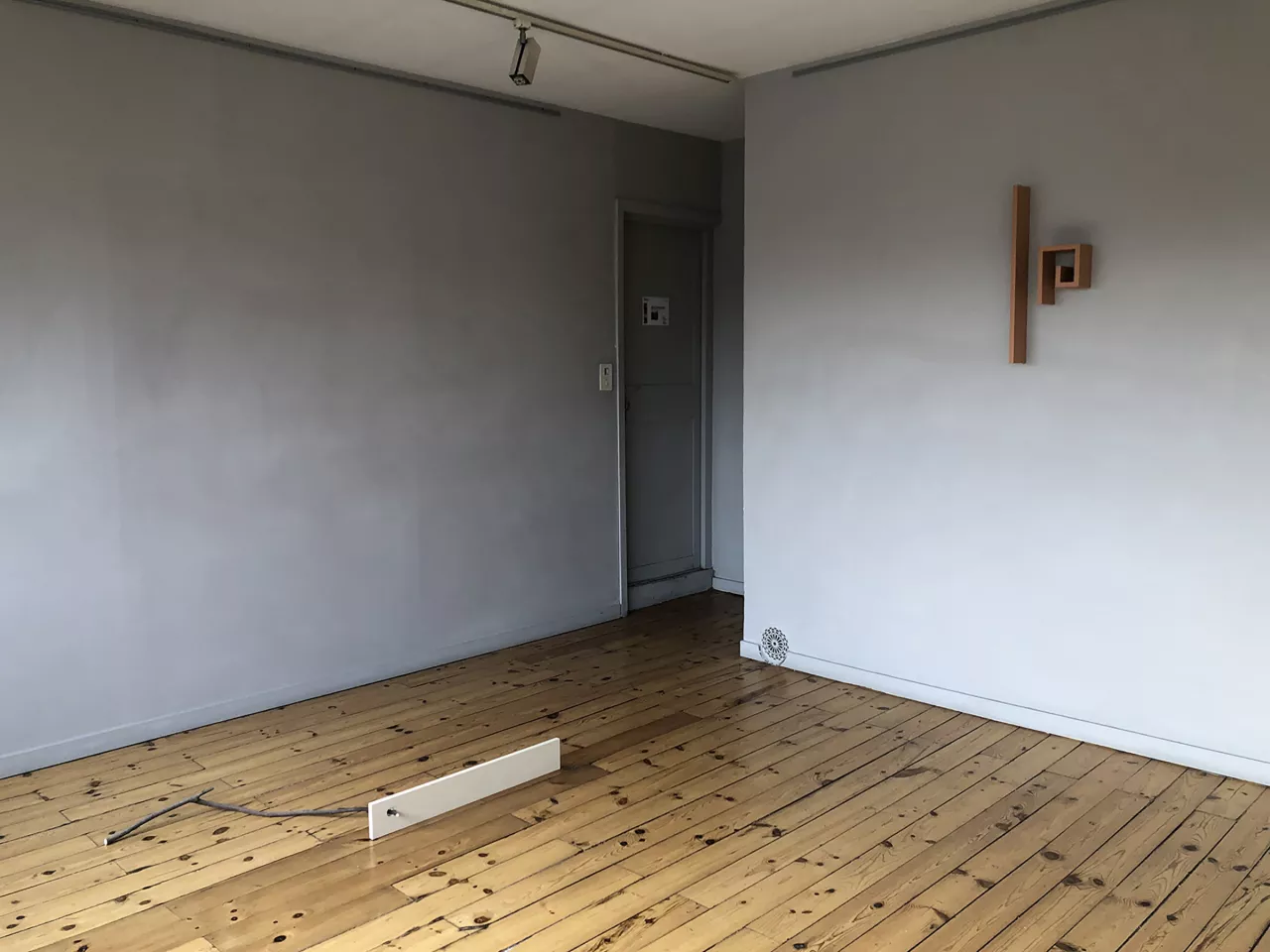 Vue de l'exposition « Ouvrage », Maison Frugès Le Corbusier, Pessac, 2022
