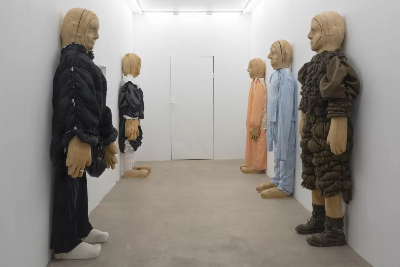 Vue de l'exposition Je veux que tu meures, Galerie Valeria Cetraro, Paris, 2022