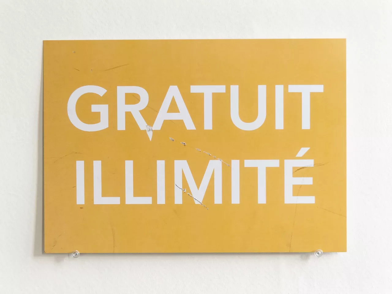 {Gratuit-illimité, Lyon, 30 décembre 2017,} 2018