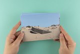 Edition de cartes postales à partir d'une sélection de photographies de la série Nos châteaux de sable ne meurent pas avec l'été