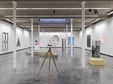 Vue de l'exposition 5 rue du Mail, Galerie Triple V, Paris, 2016 Avec Alex Brown, Blair Thurman, Christian Andersson, David Malek, Delphine Reist, Gerald Petit, Hugo Pernet, James Angus, John Tremblay, Laurent Montaron, Leo Fabrizio, Matthew McCaslin, Michael Scott, Nicolas Roggy, Ohad Meromi, Pierre Vadi, Raquel Dias, Robert Stadler, Servane Mary, Sylvain Rousseau