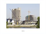 {Bord du Rhin (avec chantiers), Cologne, 21 août 2010}