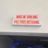 {Nous ne voulons pas vous distraire}, 2021