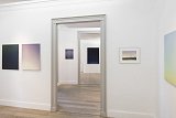 À droite : œuvre de Yohann Gozard