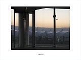 {Aéroport (soleil couchant), Lyon, 31 janvier 2010}