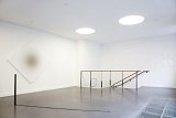{L'ombre d'un instant : notre atterrissage à Osaka}, 2016